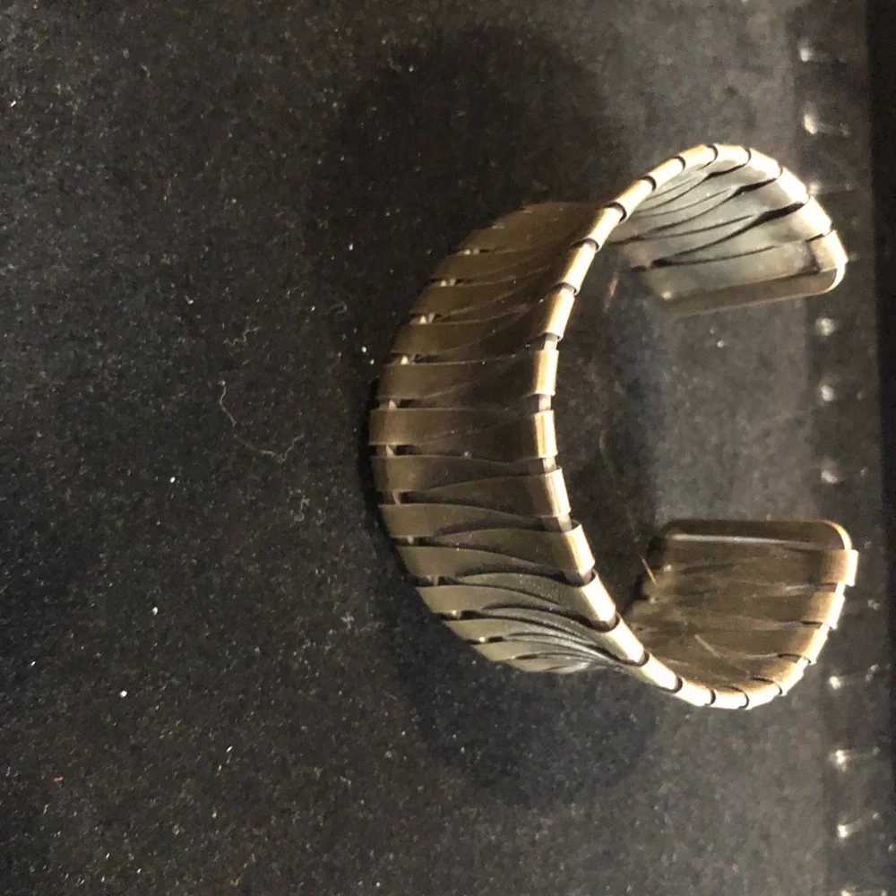 Bronze look fashion bracelet - Picture 4 of 4